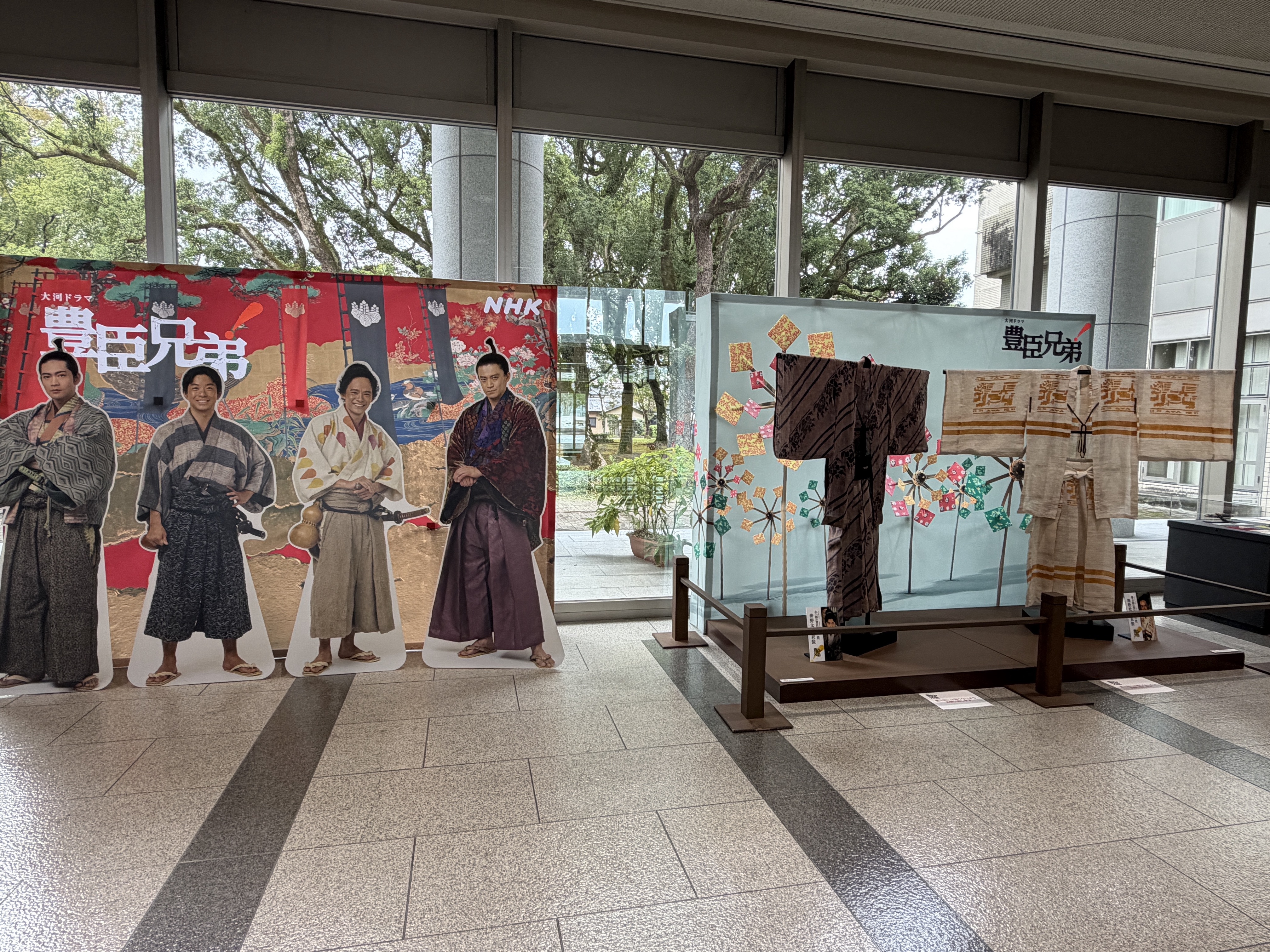 豊臣兄弟全国巡回展パネル展示