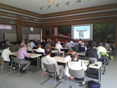 秋季研究発表大会の様子1